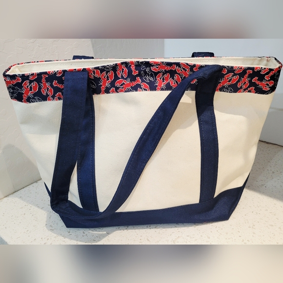 Vineyard Vines Blue & Red Lobster Tote Bag - Picture 2 of 6